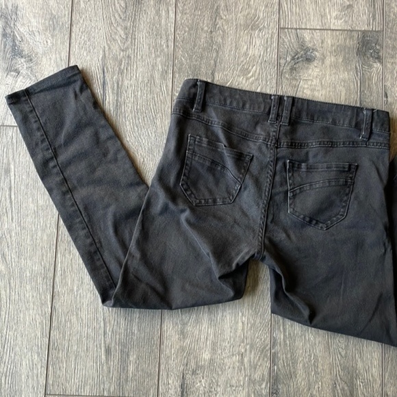 Cabi Jeans Size 4 Black Denim Bikercore